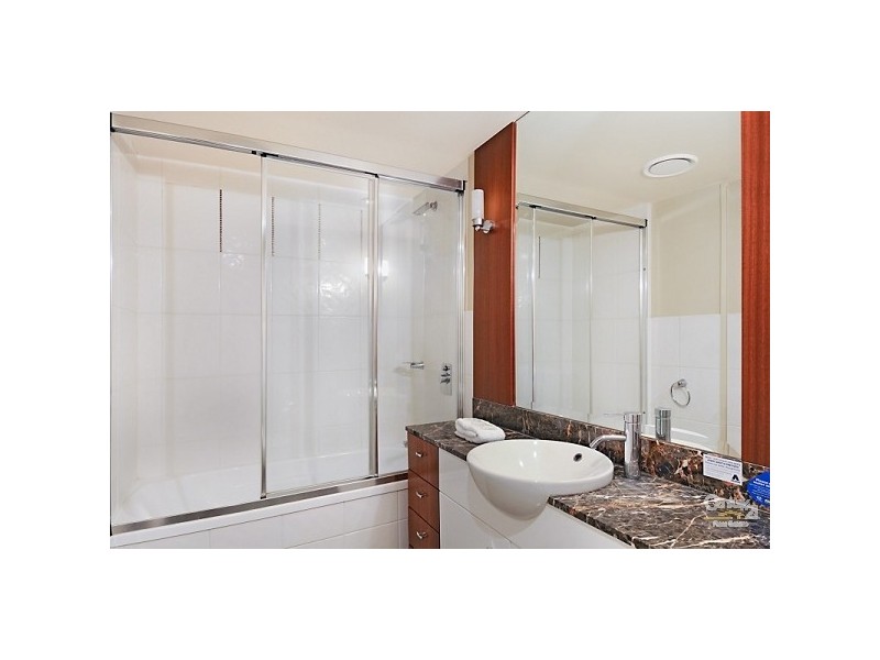 23 Ferny Avenue, Surfers Paradise QLD 4217