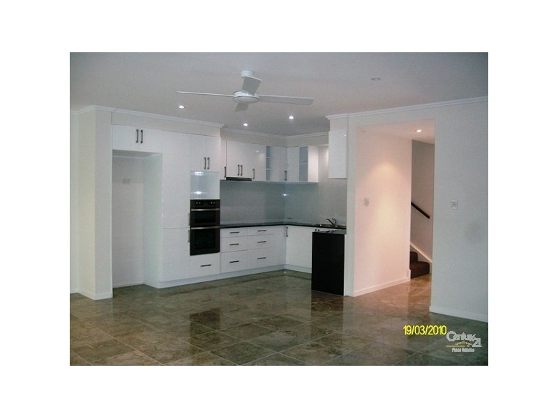 34 Sunrise Blvd, Surfers Paradise QLD 4217