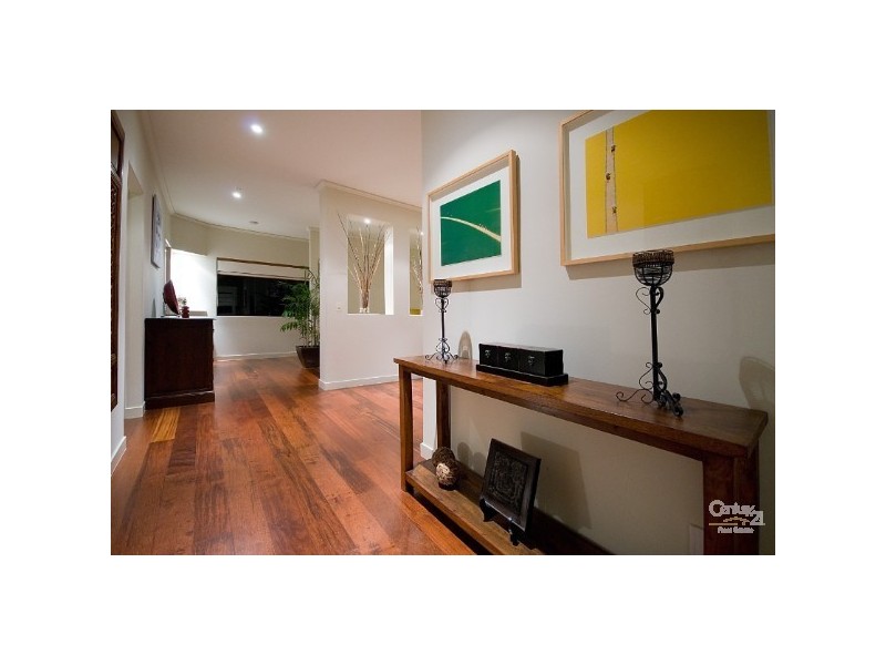 2/45 Winchester Street, Southport QLD 4215