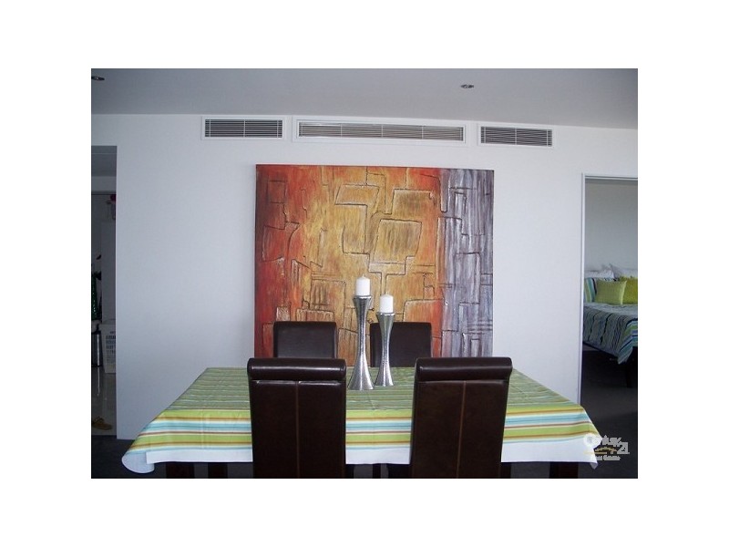 9 Ferny Ave Circle on Cavil, Surfers Paradise QLD 4217