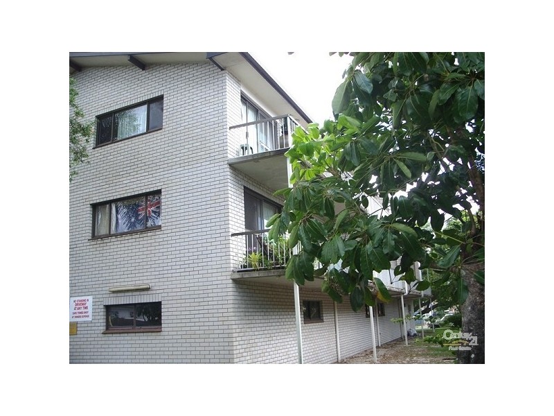 19 Middle Street, Labrador QLD 4215