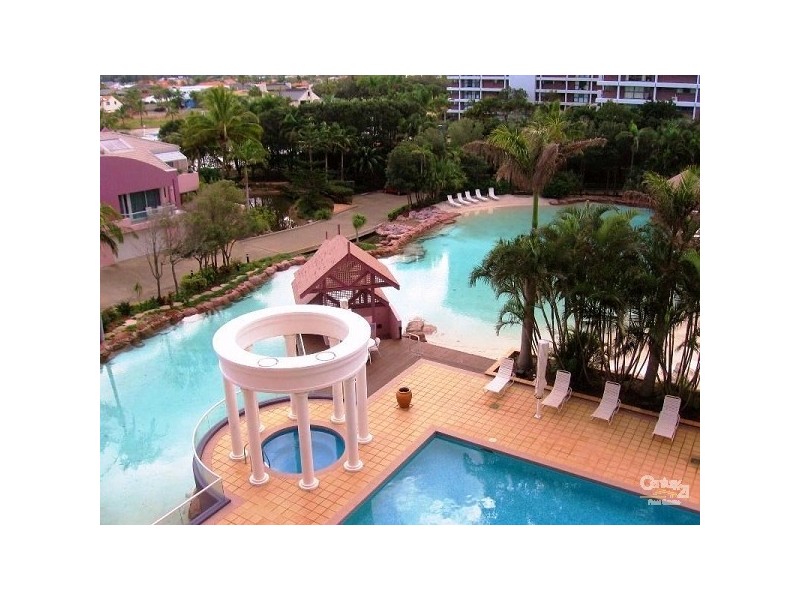 12 Commodore St, Surfers Paradise QLD 4217