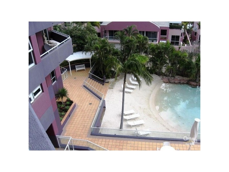 12 Commodore St, Surfers Paradise QLD 4217
