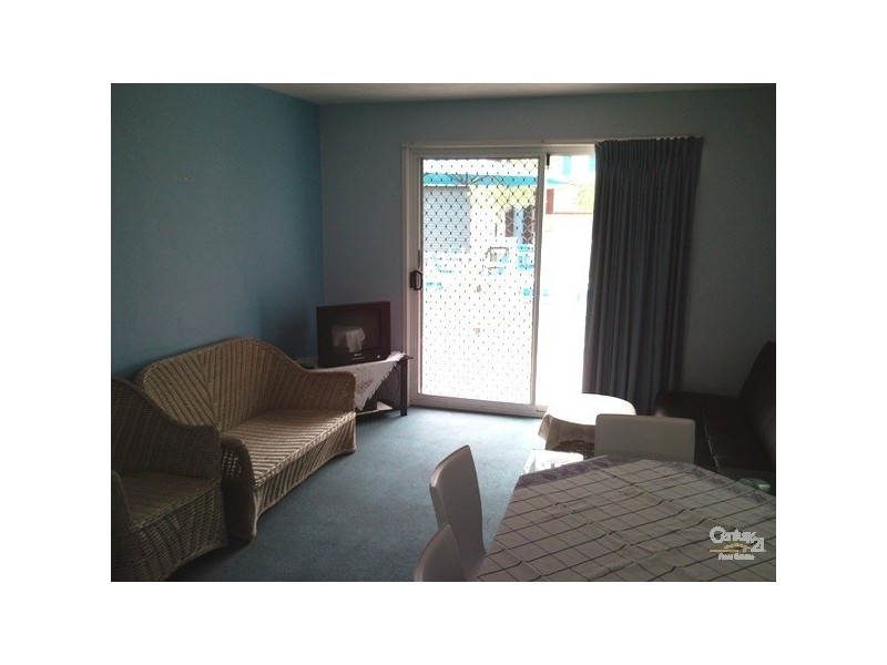 73 Ferny Ave, Surfers Paradise QLD 4217