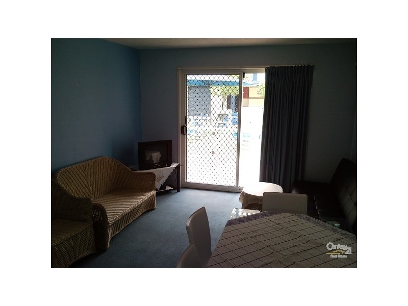 73 Ferny Ave, Surfers Paradise QLD 4217