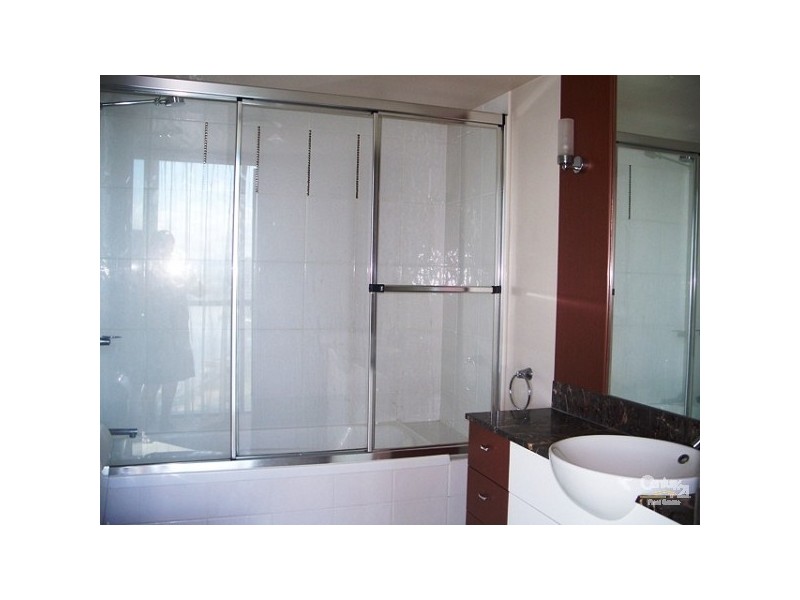 23 Ferny Avenue, Surfers Paradise QLD 4217