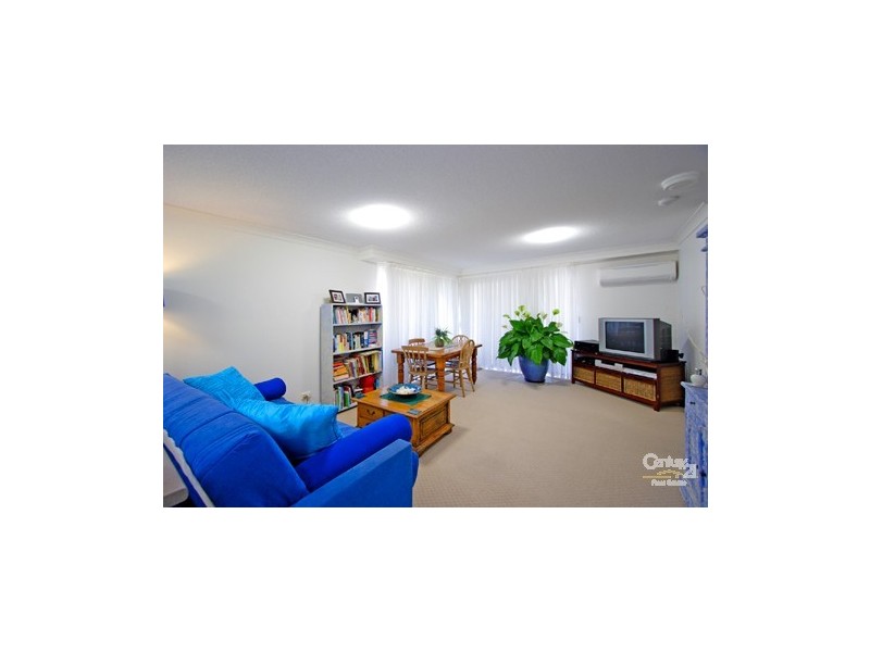 13 WYNDHAM AVE, Southport QLD 4215