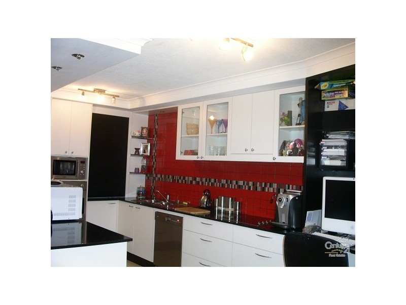 9/17 Genoa Street, Surfers Paradise QLD 4217