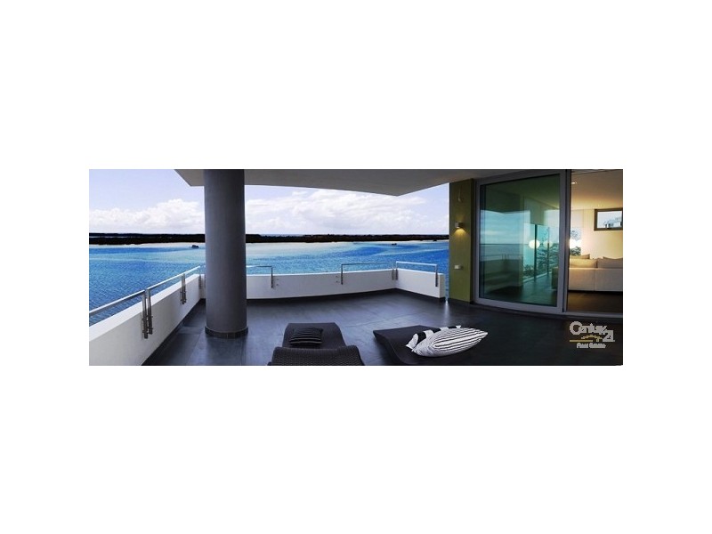 446 Marine Parade, Labrador QLD 4215