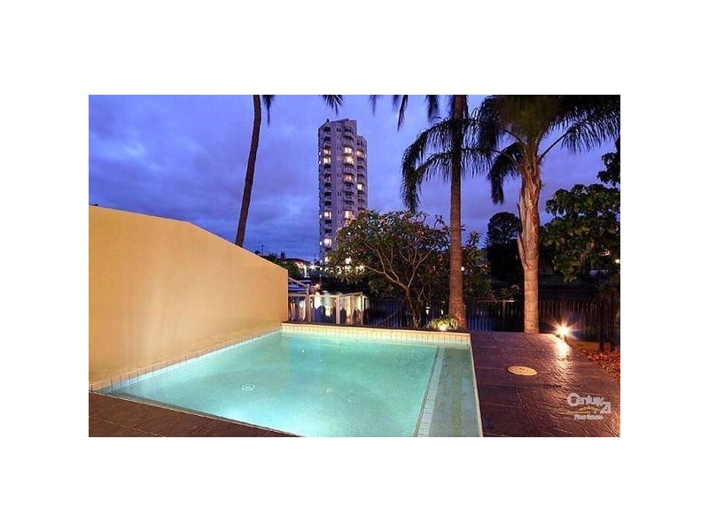 1/19 Paradise Island, Surfers Paradise QLD 4217