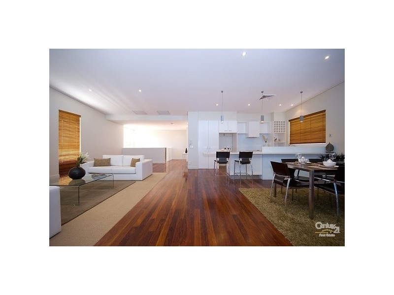 1/19 Paradise Island, Surfers Paradise QLD 4217