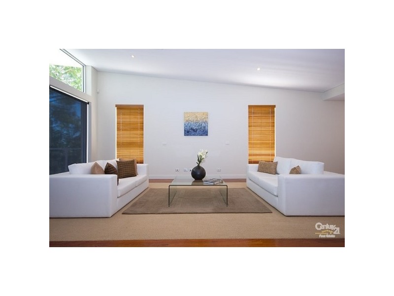 1/19 Paradise Island, Surfers Paradise QLD 4217