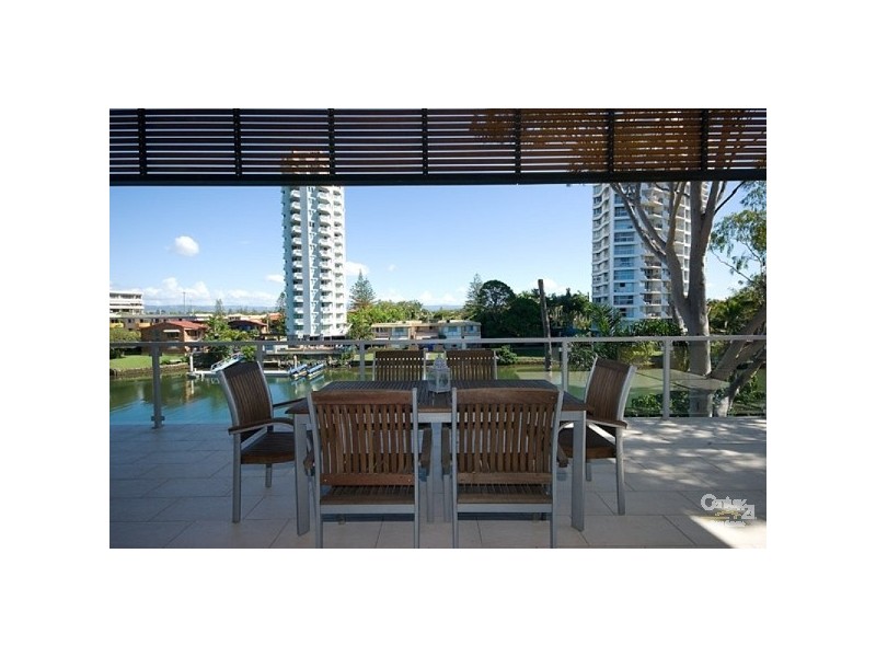 1/19 Paradise Island, Surfers Paradise QLD 4217