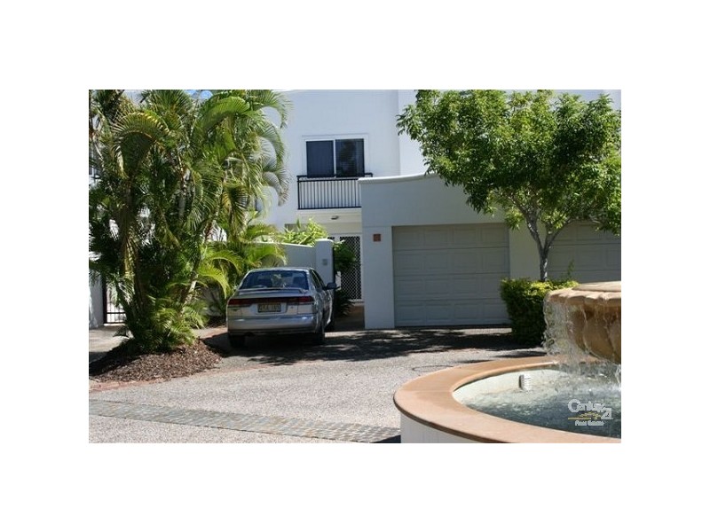 100 Cotlew Street East Adelphi Springs, Southport QLD 4215