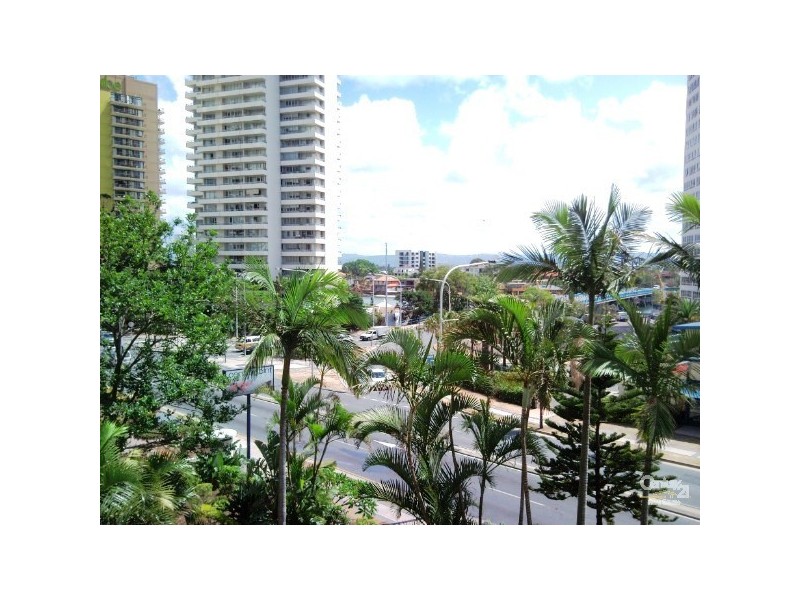 67 Ferny Ave CENTREPOINT, Surfers Paradise QLD 4217