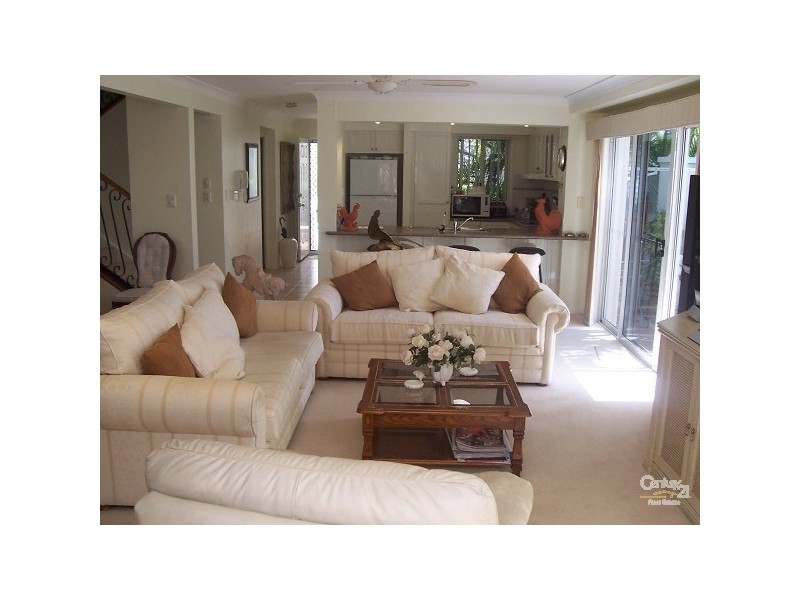 100 Cotlew Street East   Adelphi Springs, Southport QLD 4215