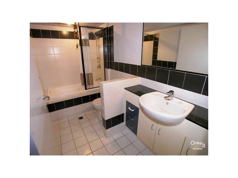 2865 GOLD COAST  HWY, Surfers Paradise QLD 4217