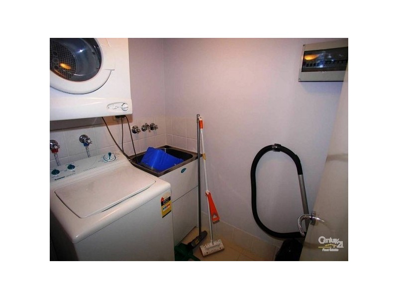 2865 GOLD COAST  HWY, Surfers Paradise QLD 4217