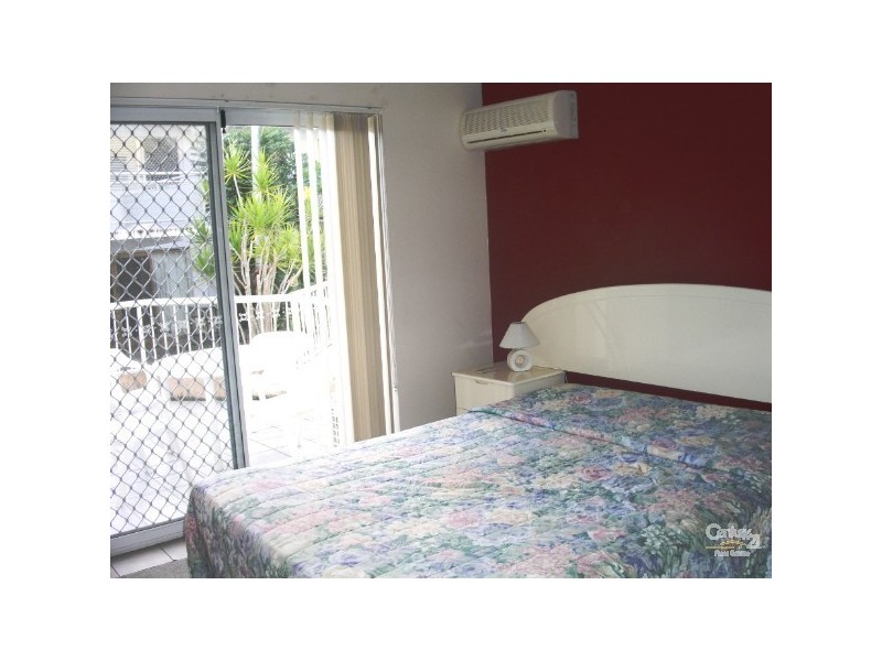 27 WHARF ROAD, Surfers Paradise QLD 4217