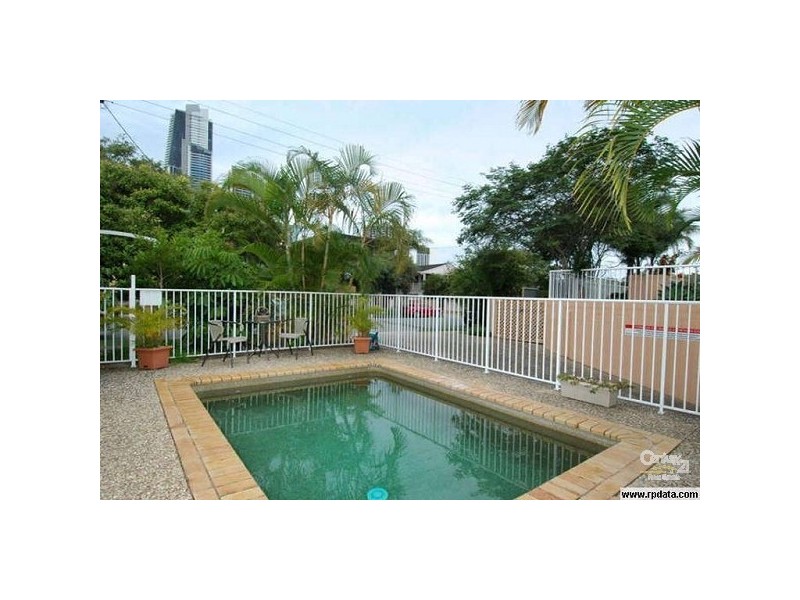14-16 Darrambul  Street, Chevron Island QLD 4217