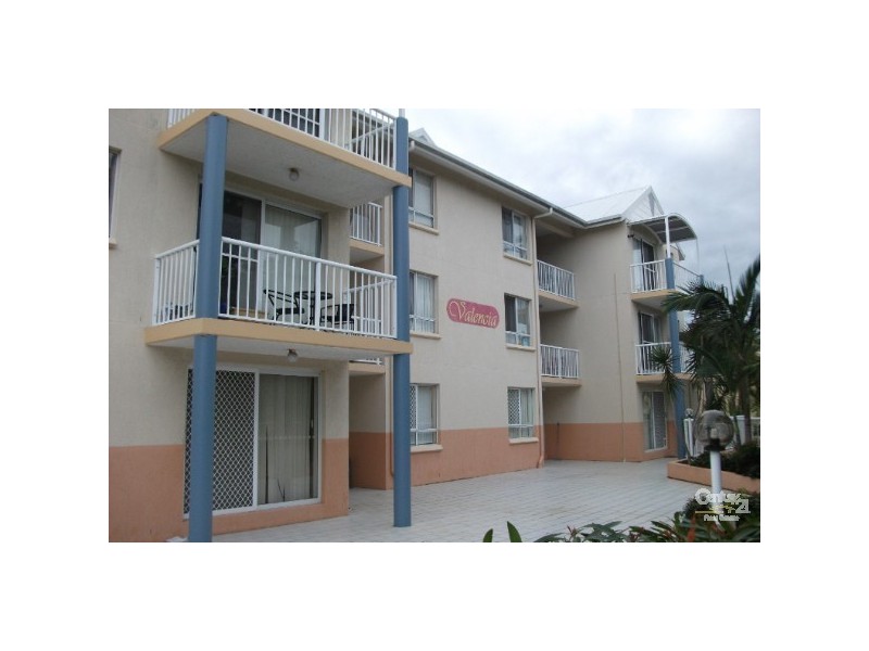 14-16 Darrambul  Street, Chevron Island QLD 4217