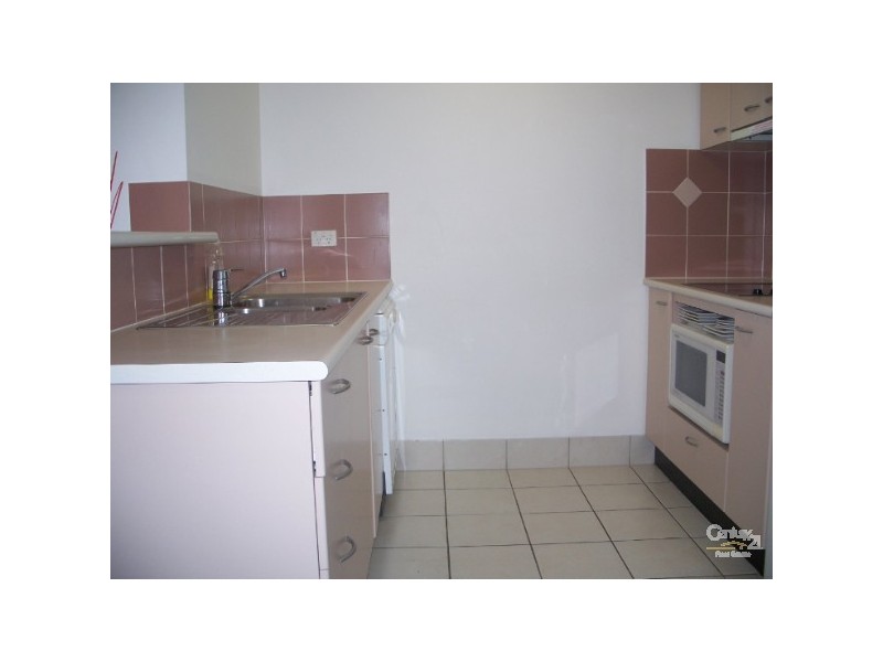 30 Cnr Surf Pde and Margaret St, Broadbeach QLD 4218