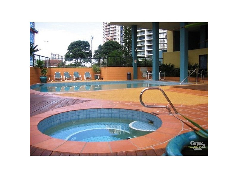 30 Cnr Surf Pde and Margaret St, Broadbeach QLD 4218