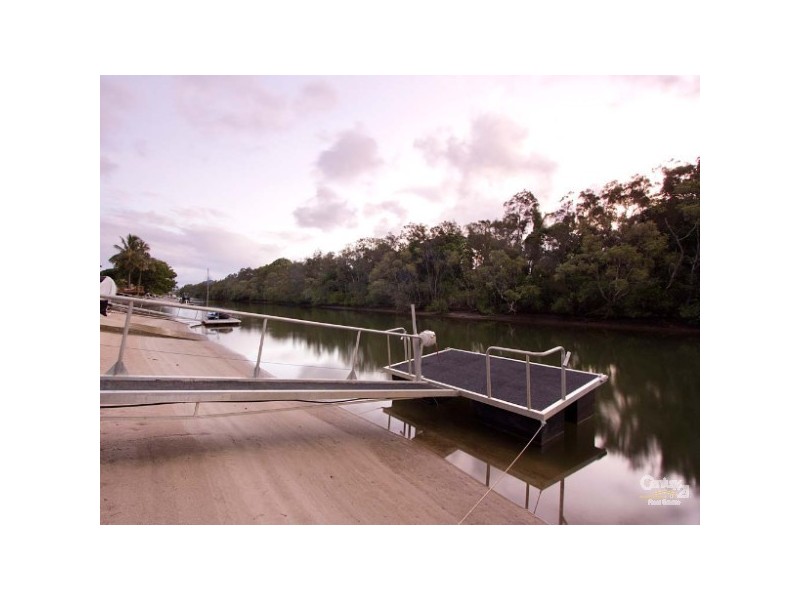 17 Monterey Court, Broadbeach Waters QLD 4218