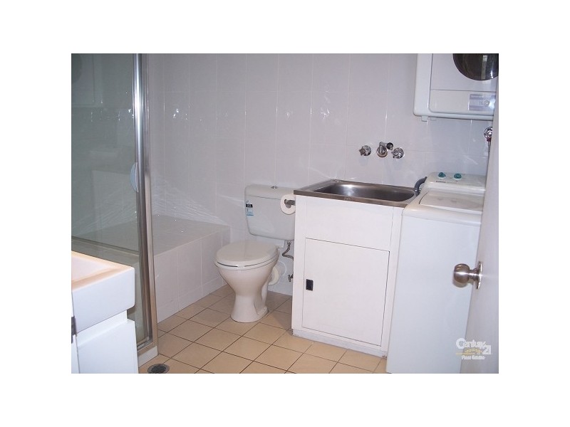 67 Ferny Ave, Surfers Paradise QLD 4217