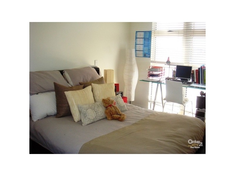 251 VARSITY PDE, Varsity Lakes QLD 4227