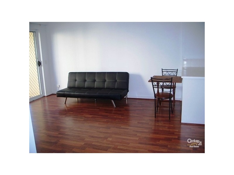 35 Palm Avenue, Surfers Paradise QLD 4217