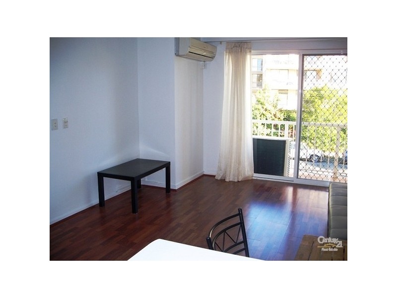 35 Palm Avenue, Surfers Paradise QLD 4217