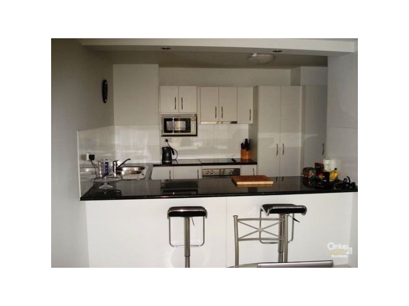 2 Riverview Pde, Surfers Paradise QLD 4217