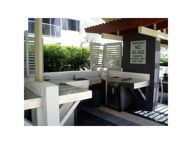 21 Cypress Ave, Surfers Paradise QLD 4217