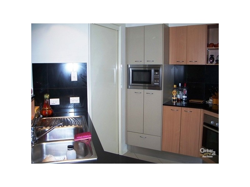 21 Cypress Ave, Surfers Paradise QLD 4217