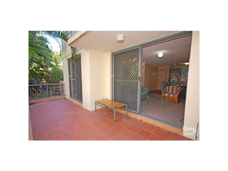 10 Genoa Street, Surfers Paradise QLD 4217