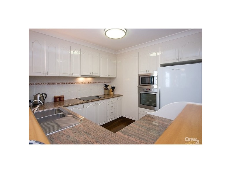 100 Cotlew St  East, Southport QLD 4215