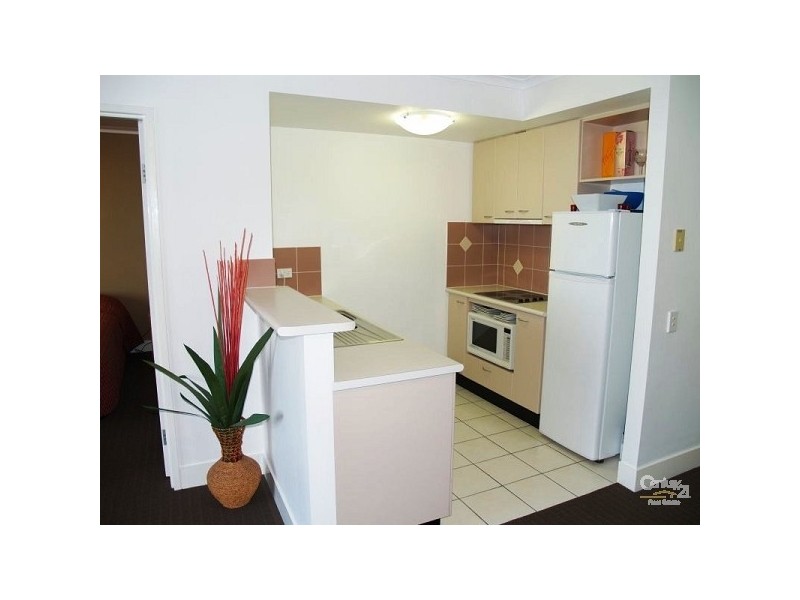 30 Cnr Surf Pde and Margaret St, Broadbeach QLD 4218