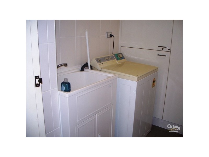 40 Watson Esplanade, Surfers Paradise QLD 4217