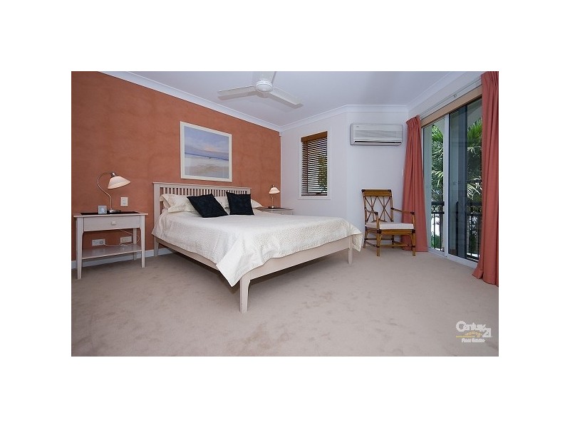 100 Cotlew St  East, Southport QLD 4215