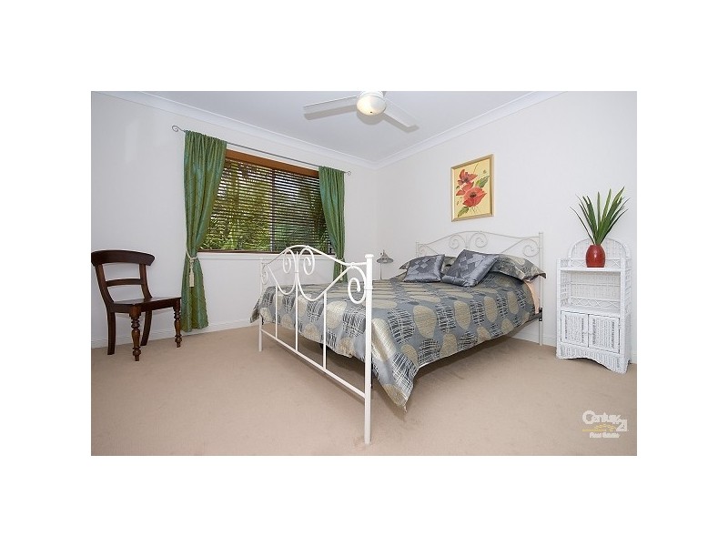 100 Cotlew St  East, Southport QLD 4215