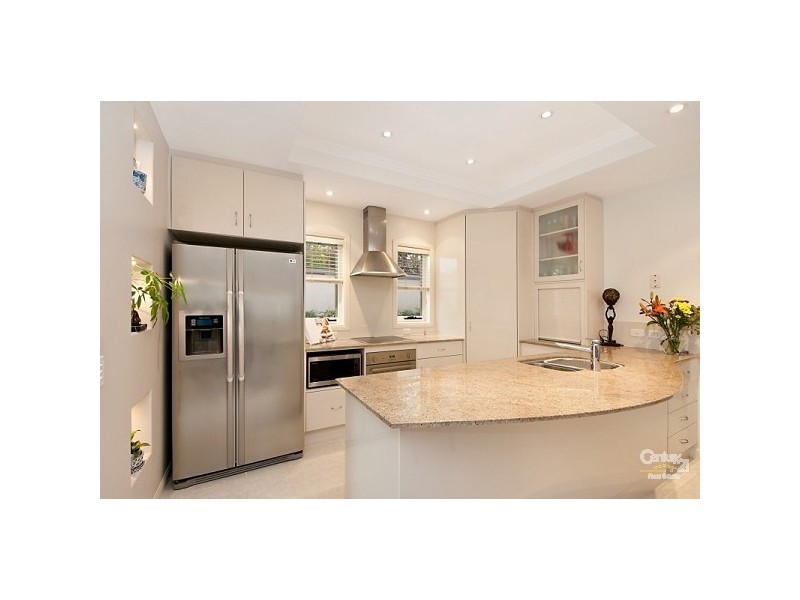 . Burra Street, Chevron Island QLD 4217