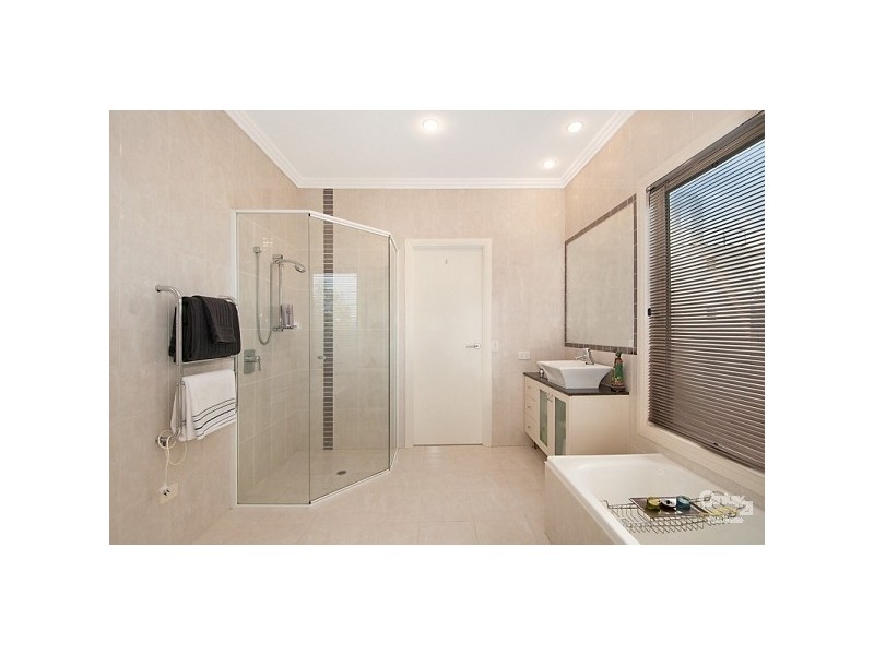 . Burra Street, Chevron Island QLD 4217