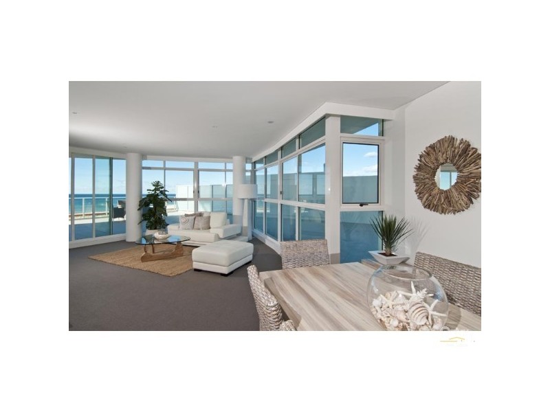 2 Creek Street, Coolangatta QLD 4225