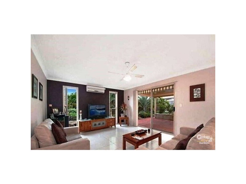 41 Palmerston Drive, Pacific Pines QLD 4211