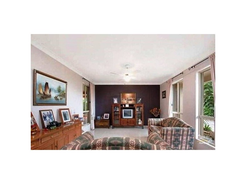 41 Palmerston Drive, Pacific Pines QLD 4211