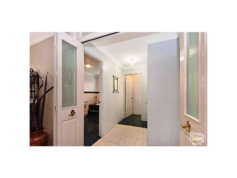 41 Palmerston Drive, Pacific Pines QLD 4211