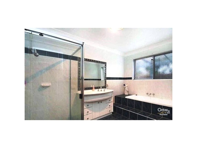 41 Palmerston Drive, Pacific Pines QLD 4211