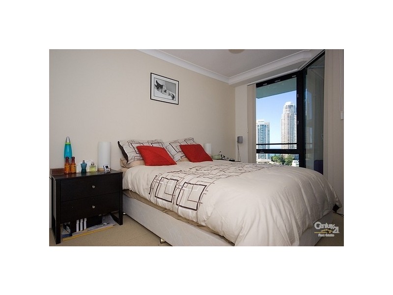 70 Remembrance Dr SURFERS PLAZA, Surfers Paradise QLD 4217