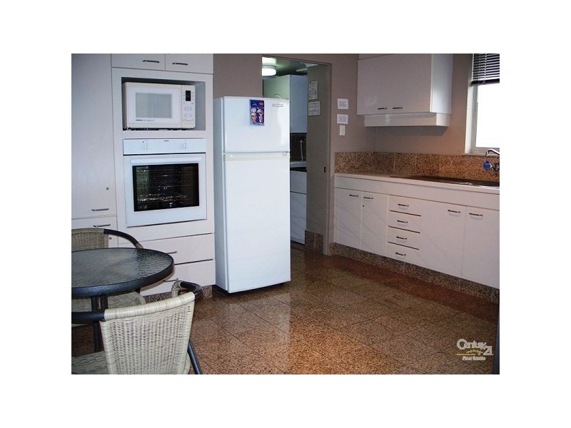 67 Ferny Ave Centrepoint, Surfers Paradise QLD 4217